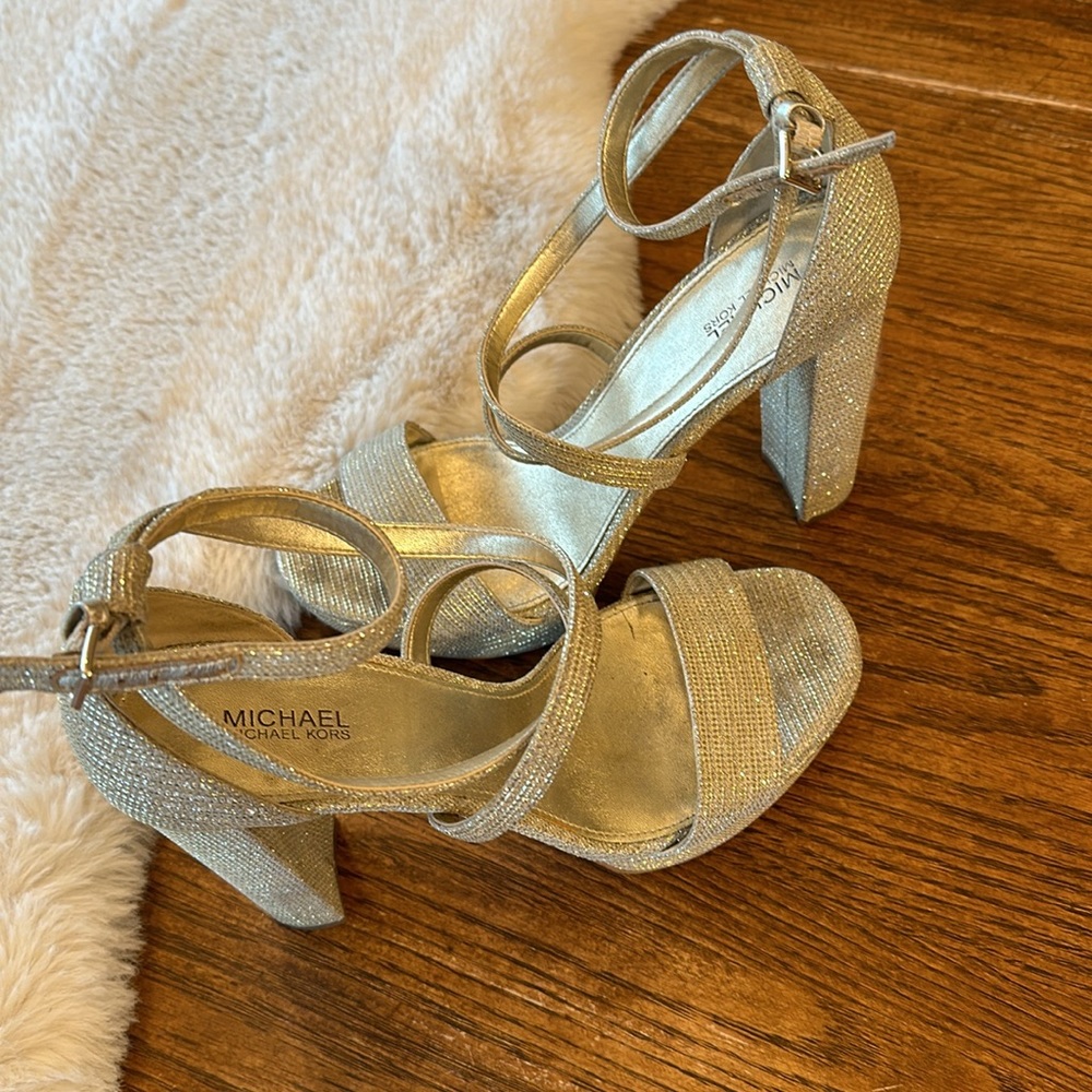 Michael kors gold fancy shoes